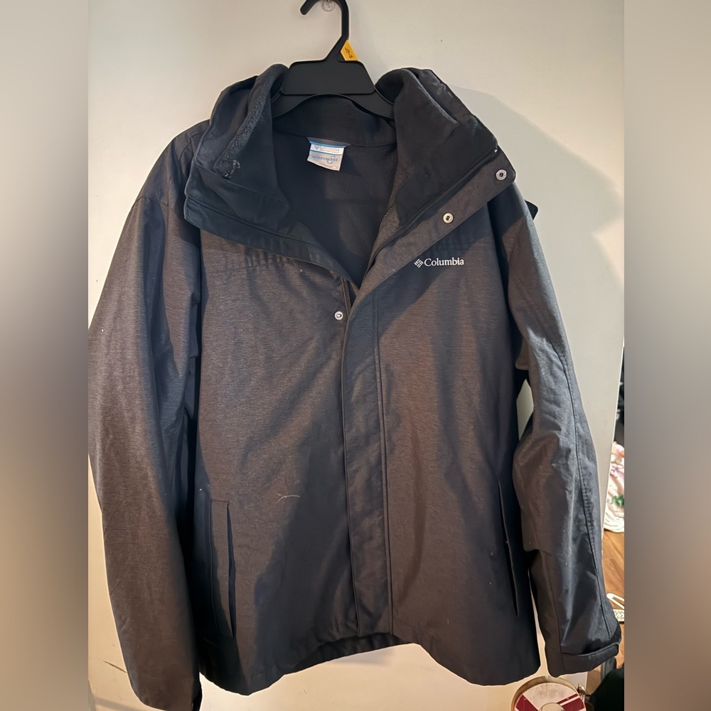 Men’s Columbia Charcoal Gray Hooded Jacket